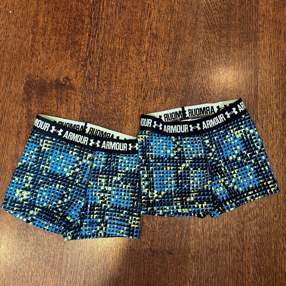 Under Armor Spandex Short (Size 0)($8 for 2 Pairs)